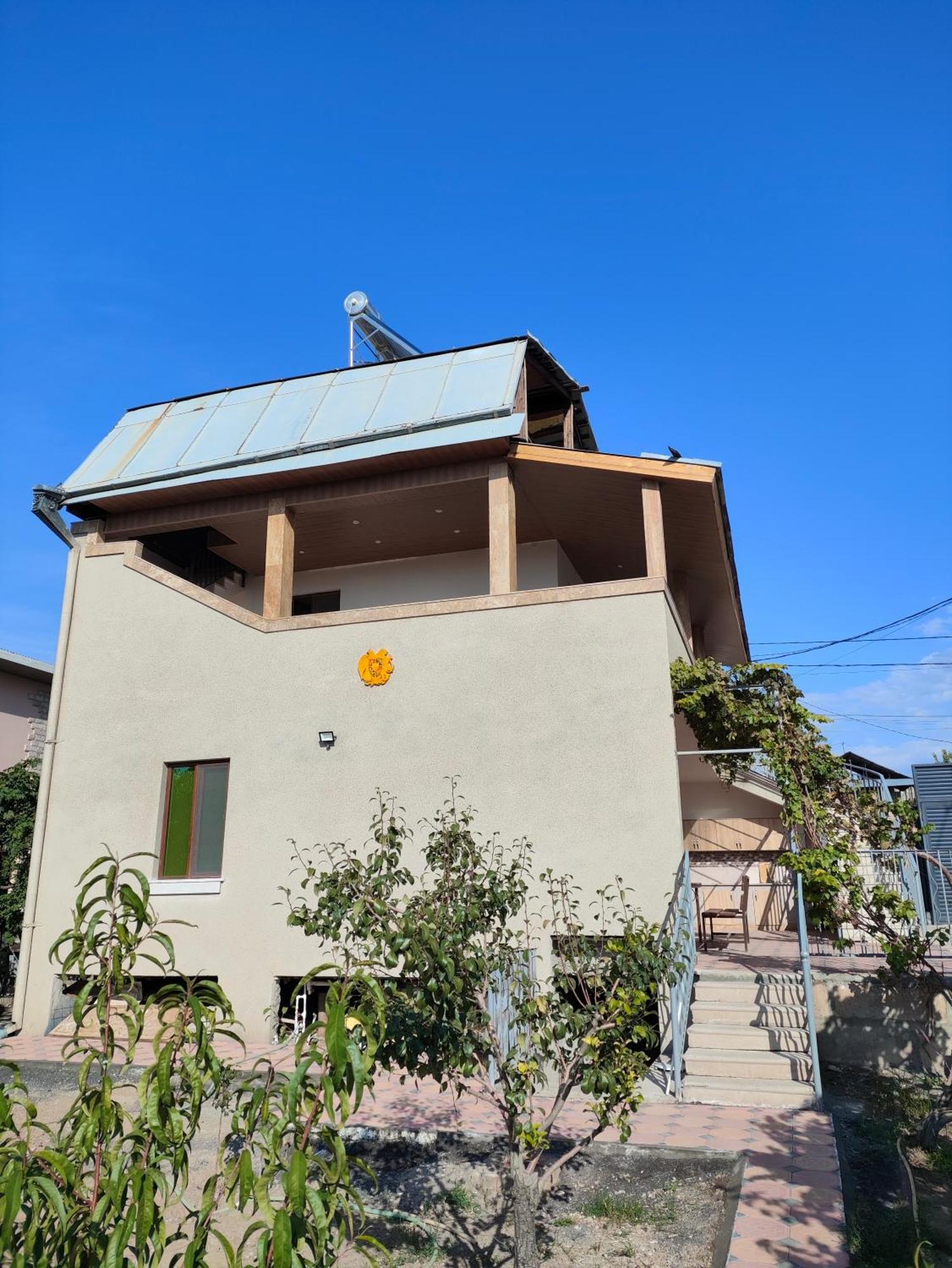 Apex Rest House Of 10 Rooms And Pool Jerevan Rum bild